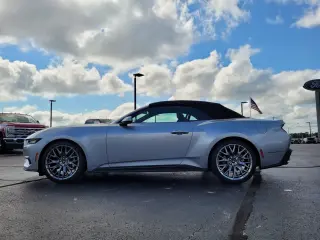 Ford Mustang 2024 EcoBoost Premium Convertible de 2 puertas
