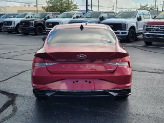 Hyundai ELANTRA 2023 Limited 4dr Sedan
