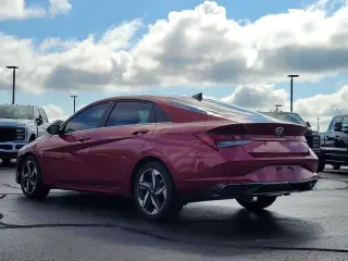 Hyundai ELANTRA 2023 Limited 4dr Sedan