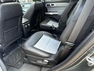 Ford Explorer 2023 AWD XLT SUV de 4 puertas