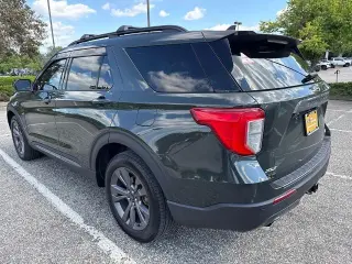 Ford Explorer 2023 AWD XLT SUV de 4 puertas