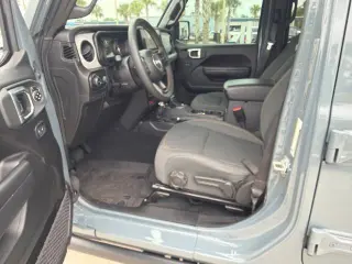 Jeep Wrangler 2024 4x4 Sport SUV de 4 puertas