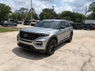 Ford Explorer 2023 AWD ST SUV de 4 puertas