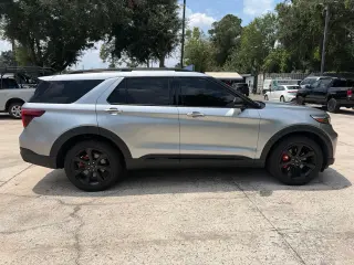 Ford Explorer 2023 AWD ST SUV de 4 puertas