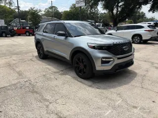 Ford Explorer 2023 AWD ST SUV de 4 puertas