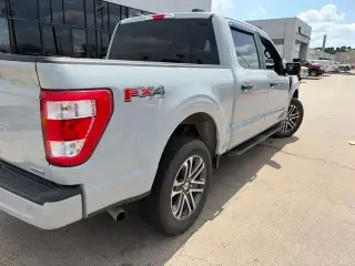Ford F-150 2023 4x4 XL 4dr SuperCrew 5.5 ft. SB