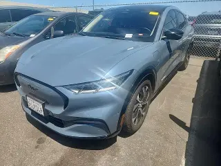 SUV Ford Mustang Mach-E Premium 2023 de 4 puertas