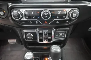 Jeep Wrangler Unlimited 2022 4x4 Sahara 4dr SUV