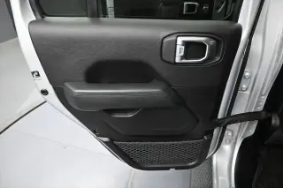 Jeep Wrangler Unlimited 2022 4x4 Sahara 4dr SUV