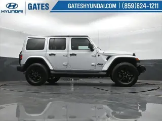 Jeep Wrangler Unlimited 2022 4x4 Sahara 4dr SUV