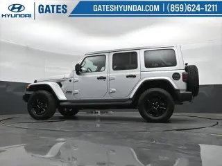 Jeep Wrangler Unlimited 2022 4x4 Sahara 4dr SUV
