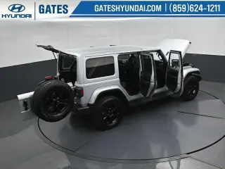 Jeep Wrangler Unlimited 2022 4x4 Sahara 4dr SUV