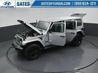 Jeep Wrangler Unlimited 2022 4x4 Sahara 4dr SUV