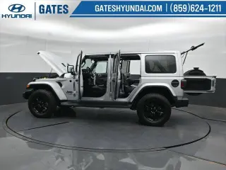 Jeep Wrangler Unlimited 2022 4x4 Sahara 4dr SUV