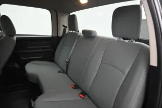 Ram 1500 2016 4x4 Tradesman de 4 puertas, cabina tripulación, caja corta de 5.5 pies