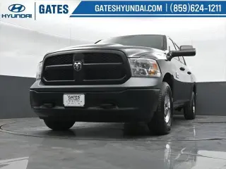 Ram 1500 2016 4x4 Tradesman de 4 puertas, cabina tripulación, caja corta de 5.5 pies