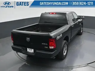Ram 1500 2016 4x4 Tradesman de 4 puertas, cabina tripulación, caja corta de 5.5 pies