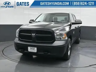 Ram 1500 2016 4x4 Tradesman de 4 puertas, cabina tripulación, caja corta de 5.5 pies