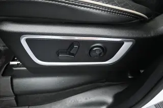 Ram 1500 2020 4x4 Laramie Crew Cab de 4 puertas, caja corta de 5.6 pies