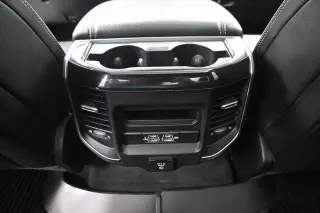 Ram 1500 2020 4x4 Laramie Crew Cab de 4 puertas, caja corta de 5.6 pies