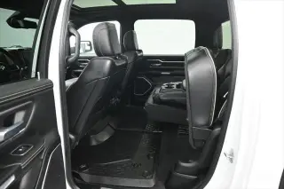 Ram 1500 2020 4x4 Laramie Crew Cab de 4 puertas, caja corta de 5.6 pies