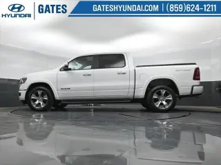 Ram 1500 2020 4x4 Laramie Crew Cab de 4 puertas, caja corta de 5.6 pies