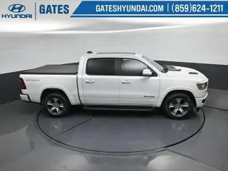 Ram 1500 2020 4x4 Laramie Crew Cab de 4 puertas, caja corta de 5.6 pies