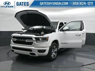 Ram 1500 2020 4x4 Laramie Crew Cab de 4 puertas, caja corta de 5.6 pies