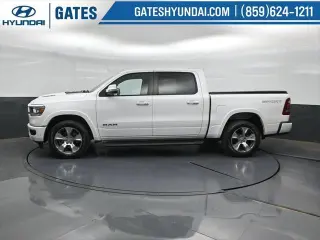 Ram 1500 2020 4x4 Laramie Crew Cab de 4 puertas, caja corta de 5.6 pies