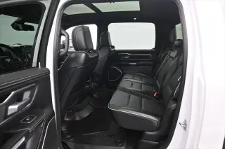 Ram 1500 2020 4x4 Laramie Crew Cab de 4 puertas, caja corta de 5.6 pies