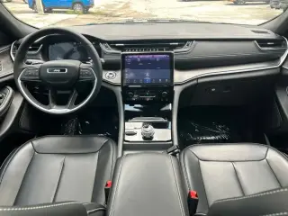 Jeep Grand Cherokee L 2025 4x4 Limited SUV de 4 puertas