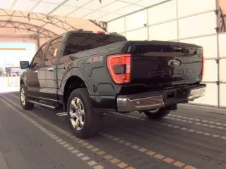 Ford F-150 2022 4x4 XL 4dr SuperCrew 5.5 ft. SB