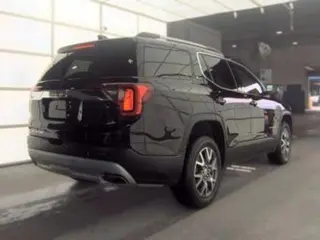 GMC Acadia 2023 SLT 4dr SUV