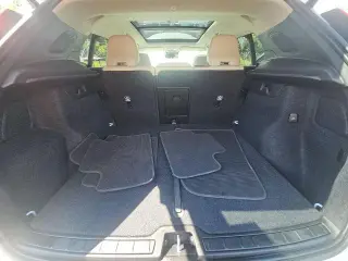 Volvo XC40 2023 B4 Ultimate Dark Theme 4dr SUV
