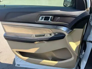 Ford Explorer 2017 tracción integral (AWD) Base SUV de 4 puertas