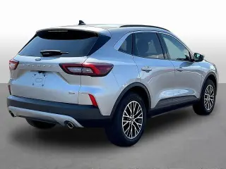 Ford Escape Híbrido Enchufable 2024 PHEV SUV de 4 puertas