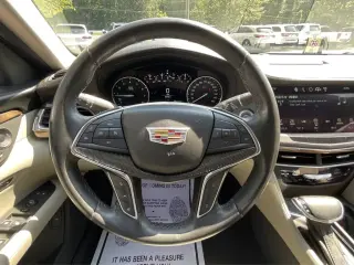Sedán Cadillac CT6 2018 AWD 3.6L Luxury de 4 puertas