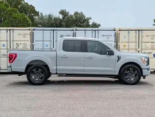 Ford F-150 2023 4x2 XLT 4 puertas SuperCrew caja corta de 5.5 pies