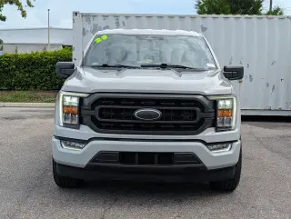 Ford F-150 2023 4x2 XLT 4 puertas SuperCrew caja corta de 5.5 pies