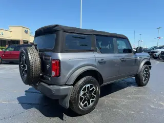 Ford Bronco 2021 4x4 Big Bend SUV de 4 puertas