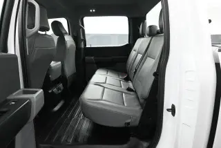 Ford F-150 2022 4x4 XL 4 puertas SuperCrew batea corta de 5.5 pies
