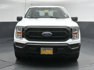 Ford F-150 2022 4x4 XL 4 puertas SuperCrew batea corta de 5.5 pies