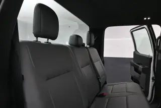 Ford F-150 2022 4x4 XL 4 puertas SuperCrew batea corta de 5.5 pies
