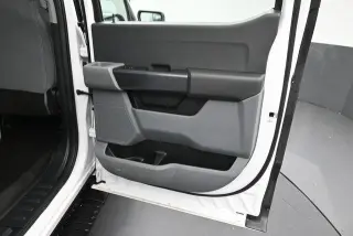 Ford F-150 2022 4x4 XL 4 puertas SuperCrew batea corta de 5.5 pies