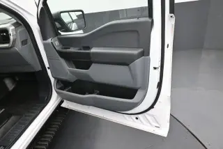 Ford F-150 2022 4x4 XL 4 puertas SuperCrew batea corta de 5.5 pies