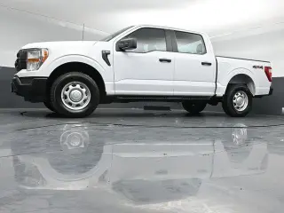Ford F-150 2022 4x4 XL 4 puertas SuperCrew batea corta de 5.5 pies