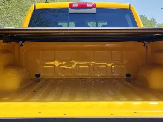 Ram 1500 2016 4x4 Sport 4dr Crew Cab batea de 5.5 pies