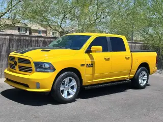 Ram 1500 2016 4x4 Sport 4dr Crew Cab batea de 5.5 pies