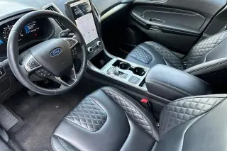 Ford Edge 2023 AWD Titanium 4dr Crossover