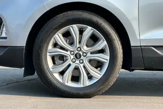 Ford Edge 2023 AWD Titanium 4dr Crossover